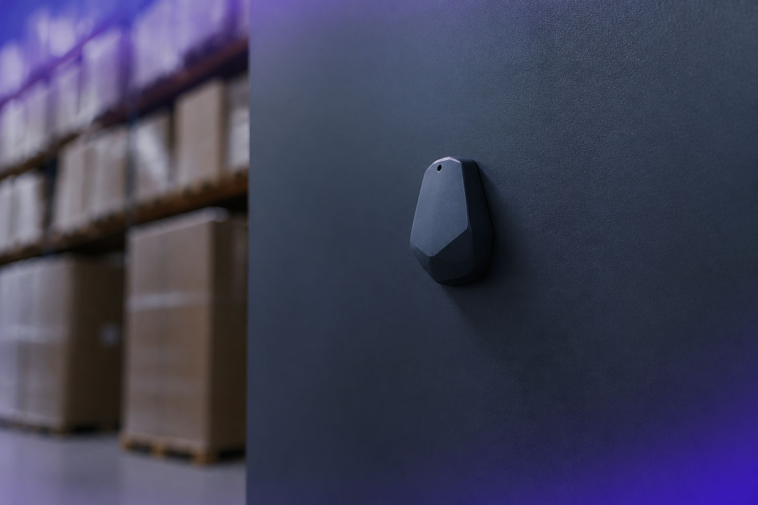 What is a Bluetooth beacon? Direct definition and core architecture